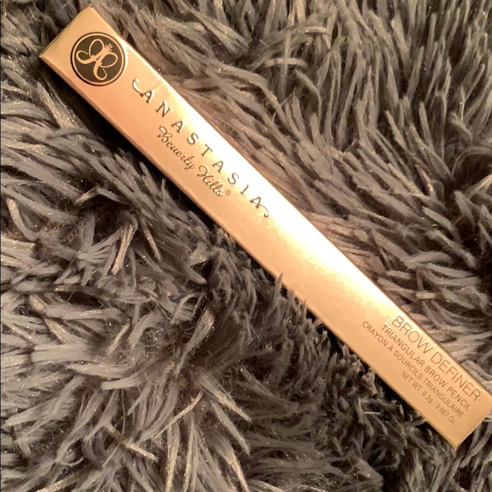 Soft Brown Anastasia Beverly Hills Brow Definer Pencil